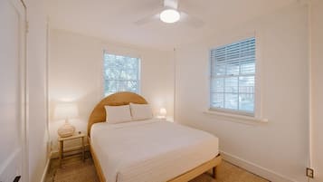 1 chambre, fer et planche Ă repasser, Wi-Fi, draps fournis