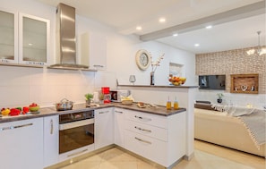 Fridge, microwave, oven, dishwasher