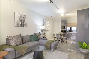 Apartment (1 Bedroom) | Interior - Ellipse Waterfall 3911 (Midrand)