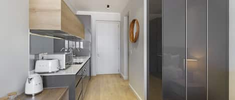 Apartment (0 Bedroom) | Interior