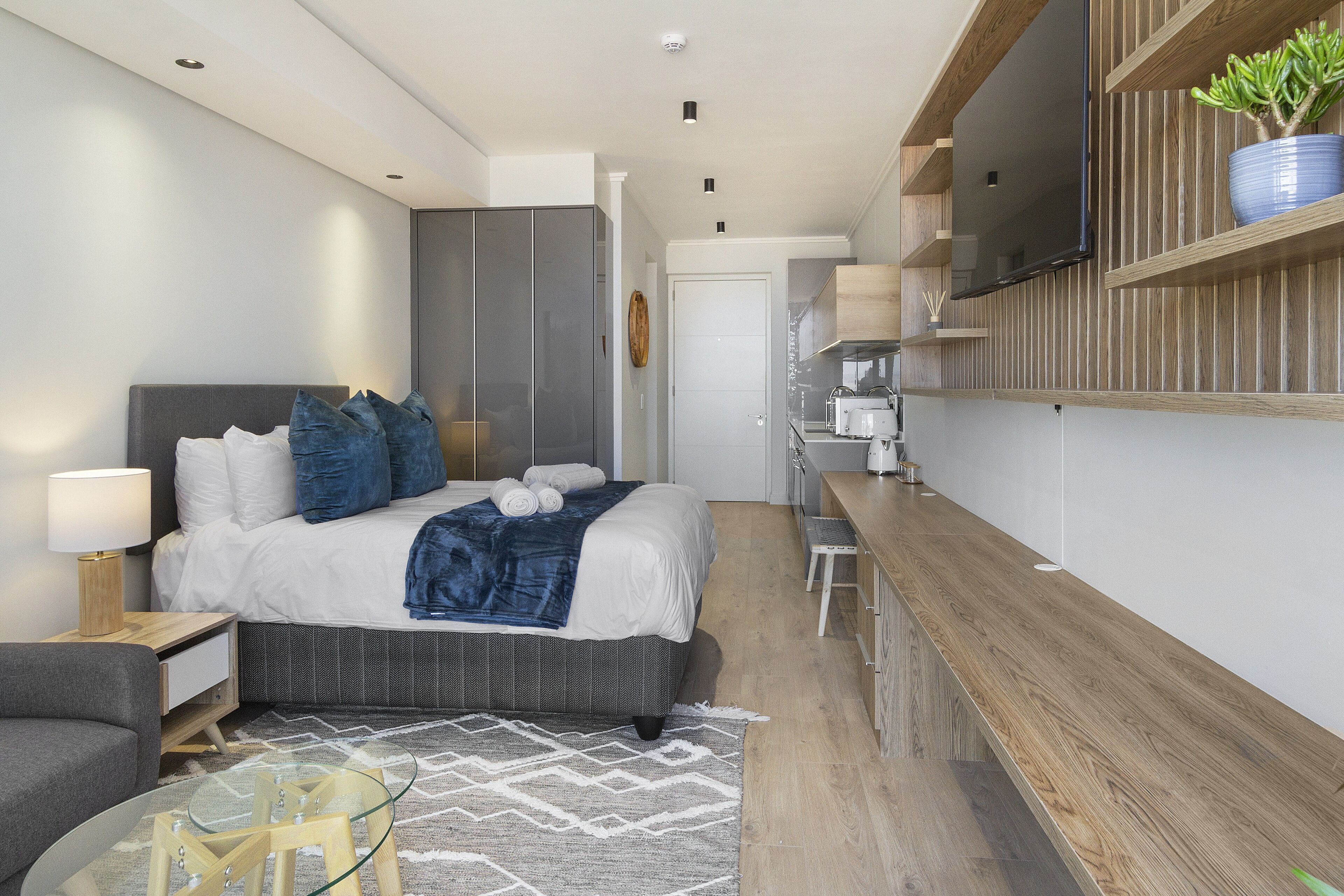Apartment (0 Bedroom) | Interior