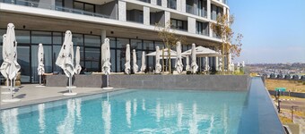 Ellipse Waterfall 31001