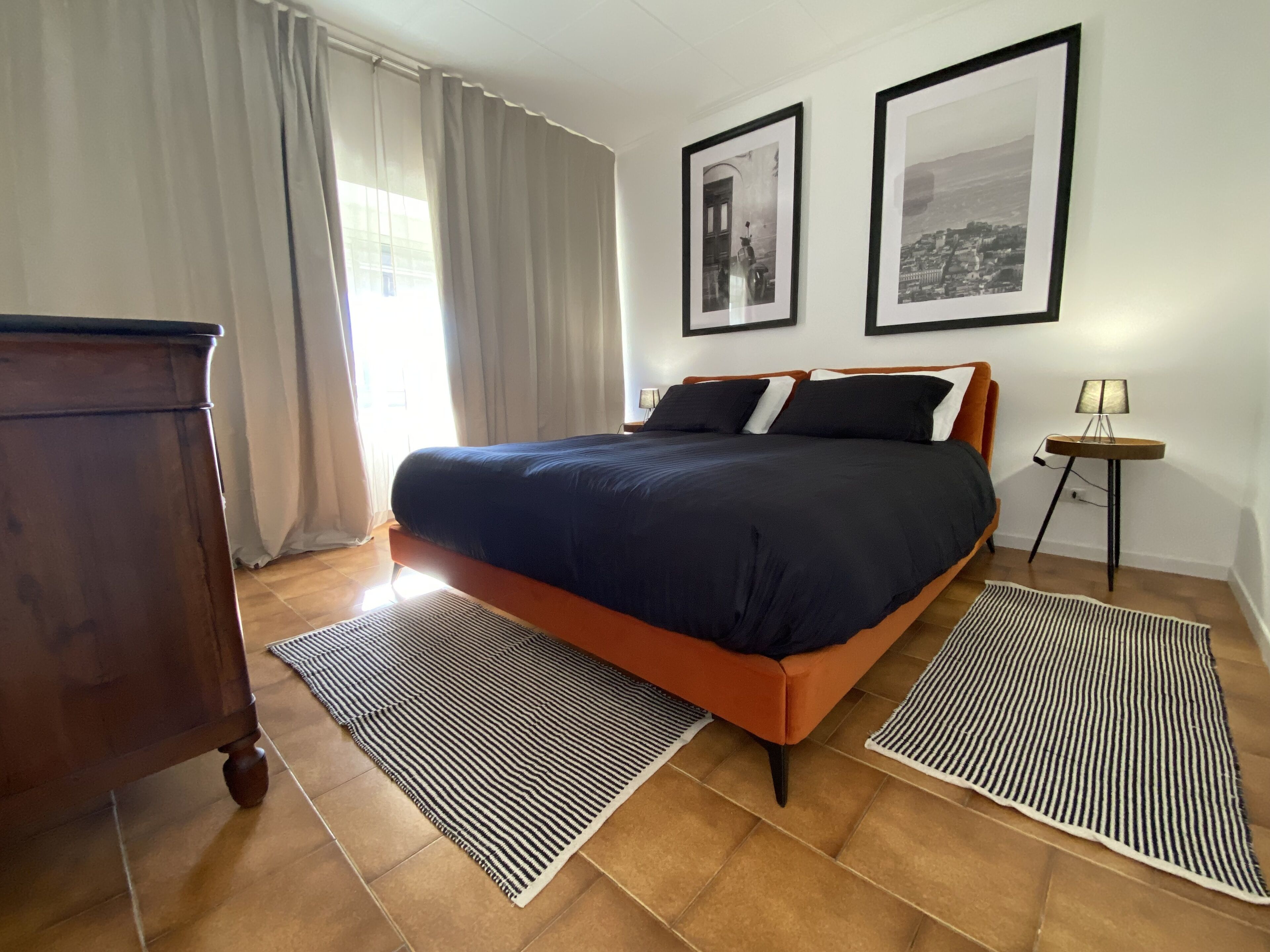 2 bedrooms, iron/ironing board, bed sheets