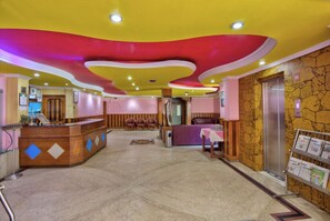 Reception - Goroomgo Jupiter Manali (Manali)