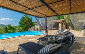 Beheizter Pool