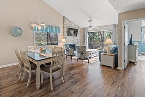 تلفزيون ذكي، مكتبة موسيقى، مكتبة فيديو