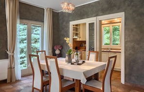 Dining - Awesome home in Lupoglav (Lupoglav)