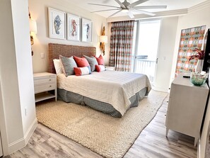 3 bedrooms, iron/ironing board, travel crib, WiFi - “SUNatras Summerwind” Beautiful Gulf Front Condo | Pool | Wrap-around patio (Navarre)
