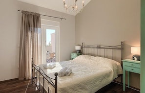 4 chambres, fer et planche à repasser, lit parapluie, Wi-Fi gratuit