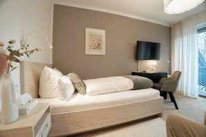 Single Room | Desk, free WiFi