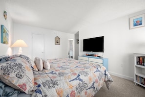 2 bedrooms, iron/ironing board, free WiFi