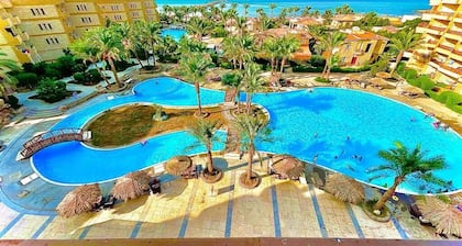 Top floor premier view chalet in Red sea Hurghada