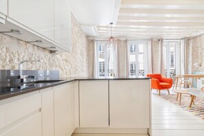 Fridge, microwave, oven, dishwasher