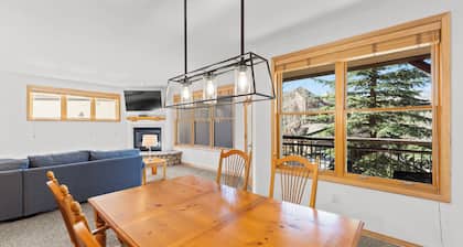 Condo in Breck w/ Private Balcony and Fireplace, Walk to Lifts/Main Street