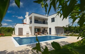 Pool - Amazing home in Marcana with sauna (Marcana)