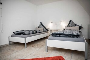 2 bedrooms, free WiFi, bed sheets