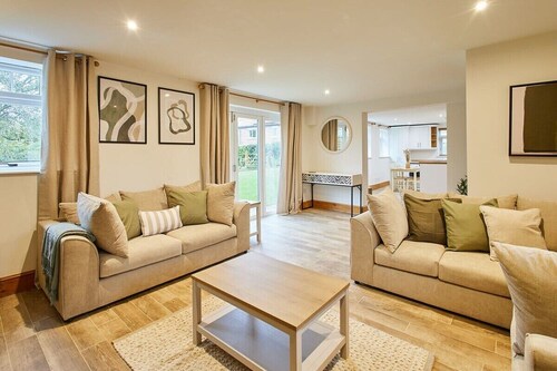 Host & Stay | Fawcett Cottage