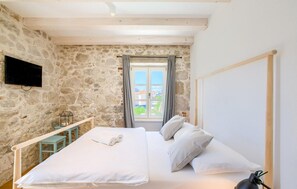 4 Schlafzimmer, Bügeleisen/Bügelbrett, Reisekinderbett, kostenloses WLAN