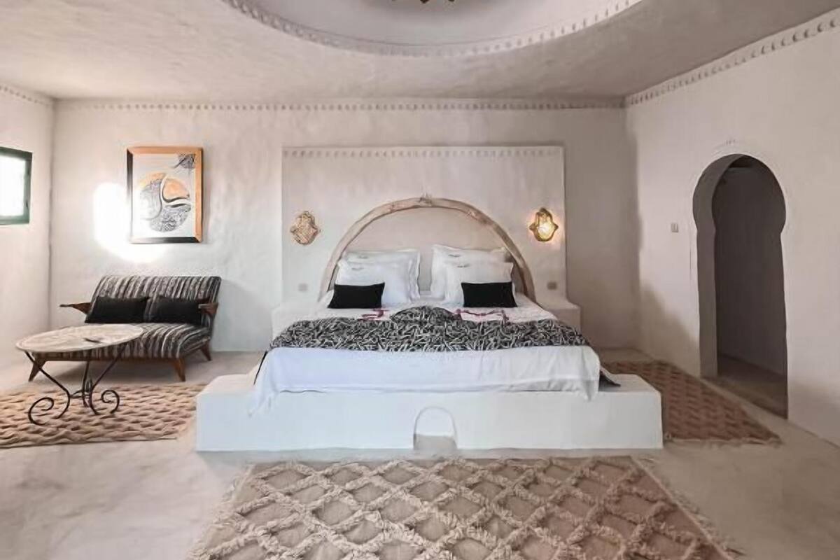 Suite, Balcony | 1 bedroom, premium bedding, memory foam beds, soundproofing