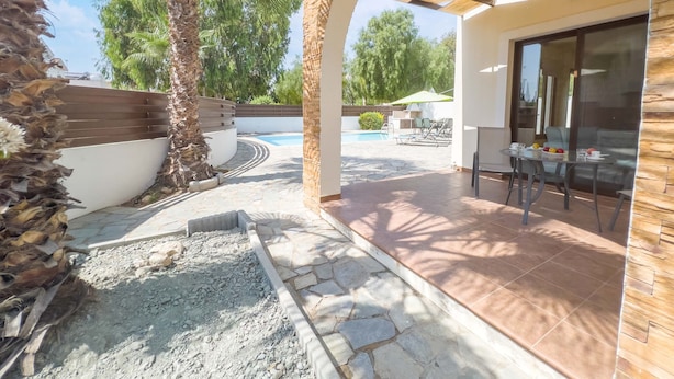 Ảnh chưa phân loại, 1 trong số 15 ảnh, nút