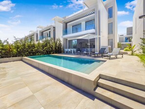 Pool - Azure Seaview - Diamond Villa (Paralimni)