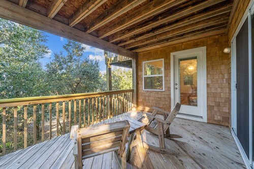 Soundfront Dog Friendly w/ Hot Tub, Elevator, Private Sound Access, Media Room