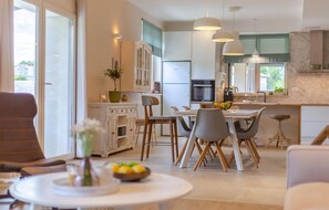 Dining - Nice home in Svetvincenat with sauna (Svetvincenat)