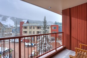 Condo, 2 Bedrooms | Balcony - 8231 Silver Mill 2 Bedroom Condo by RedAwning (Keystone)