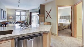 Condo, 2 chambres | Cuisine privée