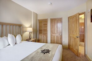 Condo, 2 Bedrooms | 2 bedrooms, free WiFi