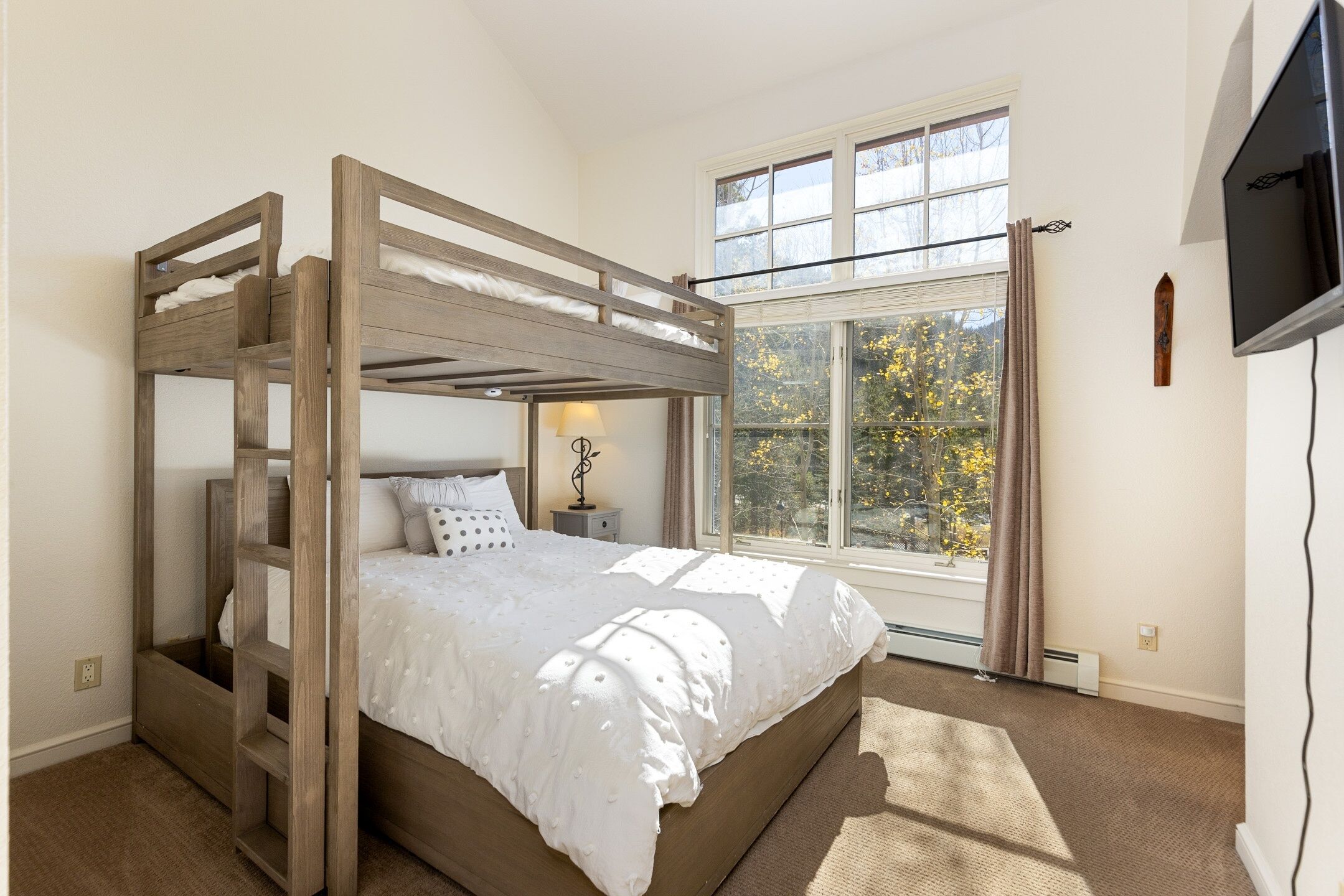 Townhome, 3 Bedrooms | 3 bedrooms, laptop workspace, free WiFi