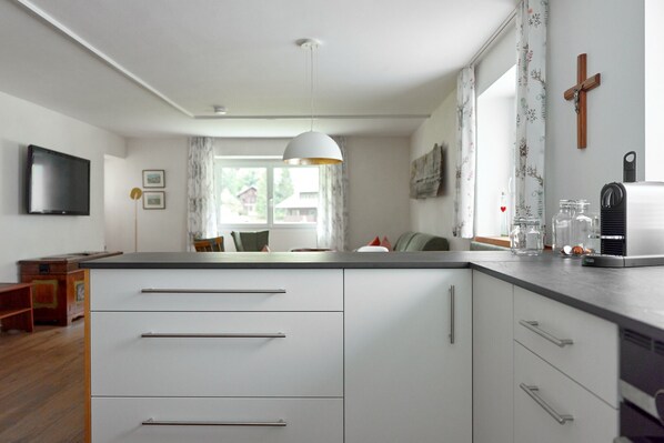 Fridge, microwave, oven, dishwasher