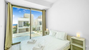 3 bedrooms, bed sheets - Azure Seaview - Ruby Villa (Paralimni)