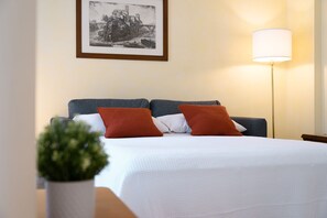 1 Schlafzimmer, Schreibtisch, Bügeleisen/Bügelbrett, kostenloses WLAN