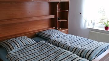 3 habitaciones, caja de seguridad en la habitación y escritorio