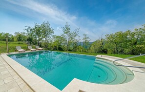 A heated pool - Gorgeous home in Motovun (Motovun)