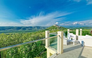Property grounds - Gorgeous home in Motovun (Motovun)
