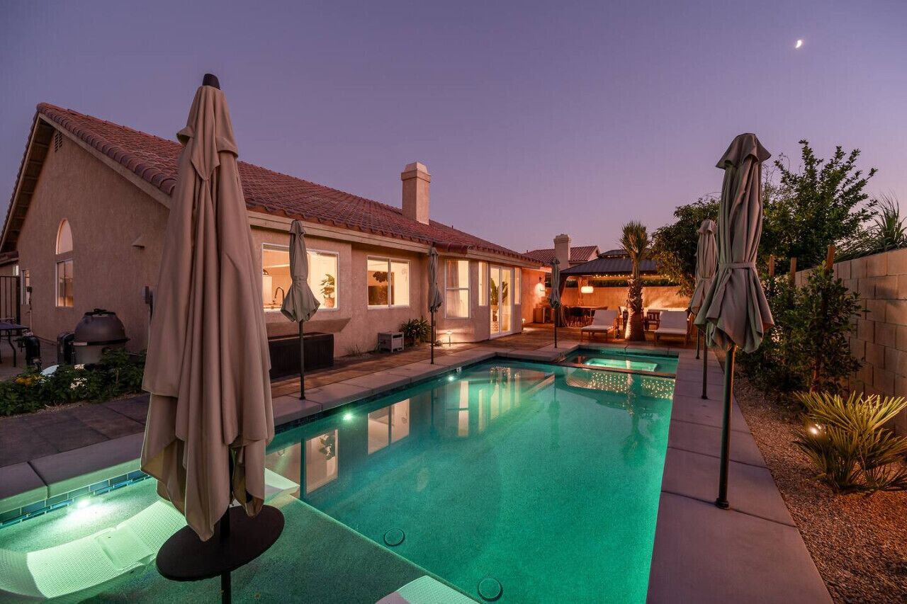 Et oppvarmet basseng