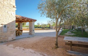 Outdoor dining - Villa Marilu Stankovci (Stankovci)