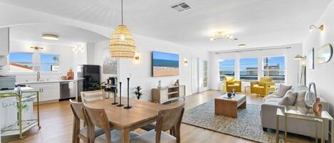 Televisor, reproductor de DVD, oficines i impressores