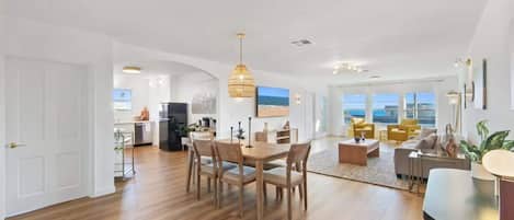 Télévision, lecteur de DVD, espaces bureaux, imprimantes