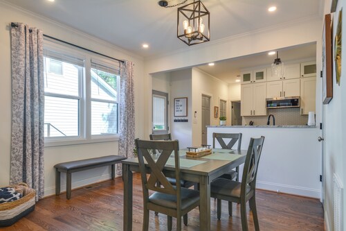 1 Mi to Duke University: Centrally Located Home