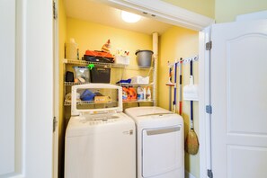 Apartment (3 Bedrooms) | Interior - Waterfront Orange Beach Condo w/ Bayside Balcony! (Orange Beach)