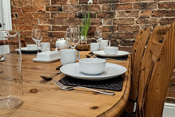 فطور إنجليزي يوميًا مقابل رسوم