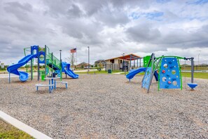 พื้นที่เล่นสำหรับเด็ก