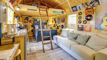 Cottage (0 Bedroom) | Interior