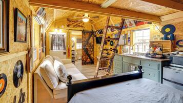 Cottage (0 Bedroom) | Interior