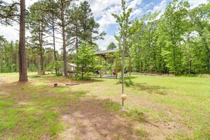 Cottage (0 Bedroom) | Interior - Tree-lined Higden Retreat: Close to Parks + Trails (Higden)
