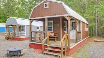 Cottage (0 Bedroom) | Front of property