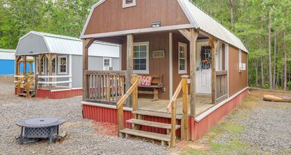 Tree-lined Higden Retreat: Close to Parks + Trails